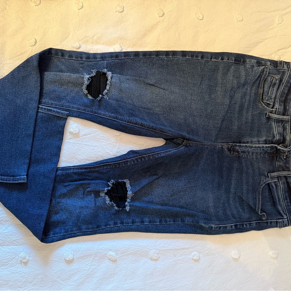 Old Navy Women's Dark Blue Distressed Skinny Jeans
